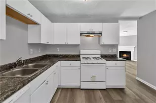 3559 Ashley Station Dr SW, Marietta, GA 30008 - Photo 4