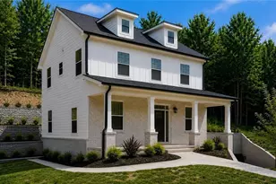 3135 Stonegate Dr SW, Atlanta, GA 30331 - Photo 2