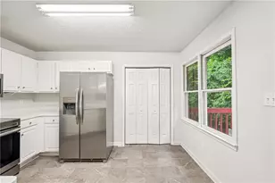 484 Legacy Park Dr, Powder Springs, GA 30127 - Photo 18
