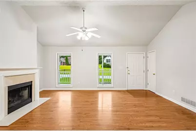 484 Legacy Park Drive, Powder Springs, GA 30127 - Photo 4