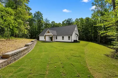 6711 Wildwood Trail, Gainesville, GA 30506 - Photo 4