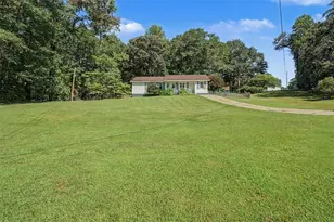 32 Watkins Rd, Newnan, GA 30263 - Photo 4