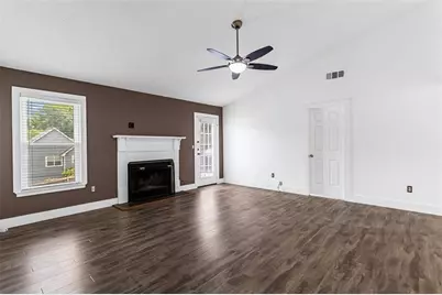 140 Grayland Creek Drive, Lawrenceville, GA 30046 - Photo 14