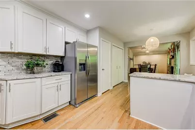 570 Elden Drive, Atlanta, GA 30342 - Photo 12
