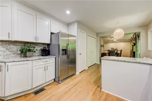 570 Elden Dr, Atlanta, GA 30342 - Photo 12