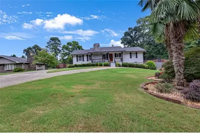 569 Garner Way NW, Lilburn, GA 30047 - Photo 4