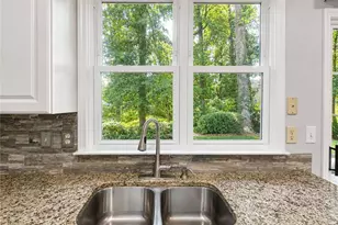 535 Arncliffe Ct, Johns Creek, GA 30005 - Photo 6