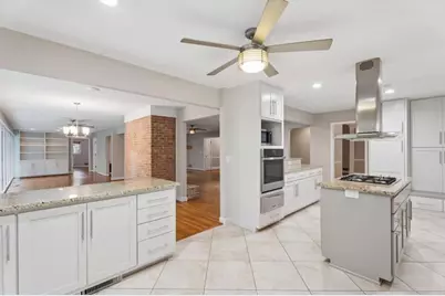 2724 Cravey Drive, Atlanta, GA 30345 - Photo 22