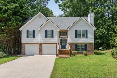 4718 Middleboro Lane, Gainesville, GA 30506 - Photo 2