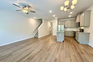 129 Jaxton St, Hoschton, GA 30548 - Photo 4