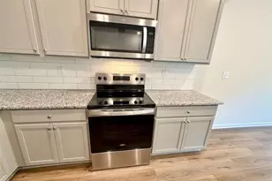 129 Jaxton St, Hoschton, GA 30548 - Photo 12