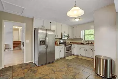 4831 Highpoint Drive NE, Marietta, GA 30066 - Photo 6