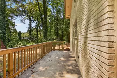 2418 Meadow Lark Drive, East Point, GA 30344 - Photo 10