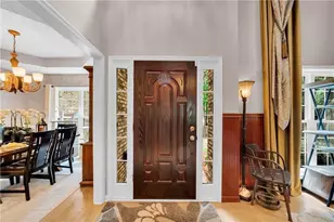 5724 Newberry Point Dr, Flowery Branch, GA 30542 - Photo 4