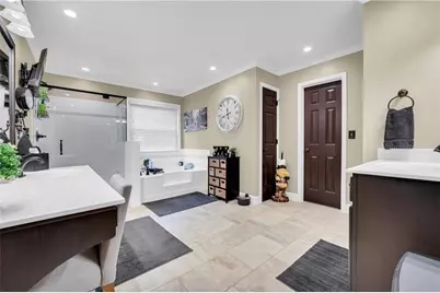 5724 Newberry Point Drive, Flowery Branch, GA 30542 - Photo 30