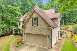 5724 Newberry Point Dr, Flowery Branch, GA 30542 - Photo 2