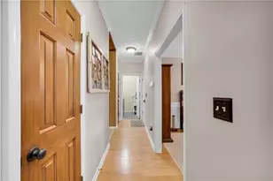 5724 Newberry Point Dr, Flowery Branch, GA 30542 - Photo 24