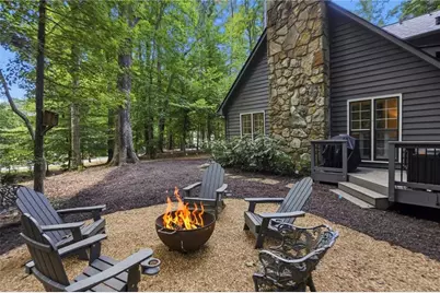 713 N Saint Marys Lane NW, Marietta, GA 30064 - Photo 18