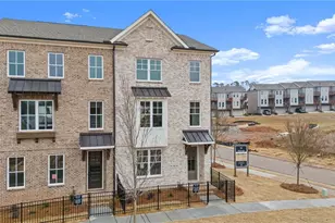 3242 Brunel Ln, Peachtree Corners, GA 30092 - Photo 2