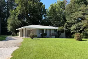 1289 Stewart St, Carrollton, GA 30117 - Photo 2