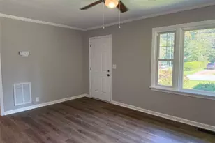1289 Stewart St, Carrollton, GA 30117 - Photo 4