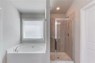 18 Privet Cir, Suwanee, GA 30024 - Photo 20