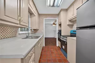 3292 Holly Springs Road NE, Marietta, GA 30062 - Photo 10