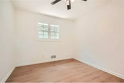 895 Kings Grant Drive NW, Atlanta, GA 30318 - Photo 18