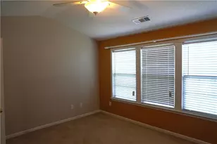 71 Highoak Dr NE, Marietta, GA 30066 - Photo 14