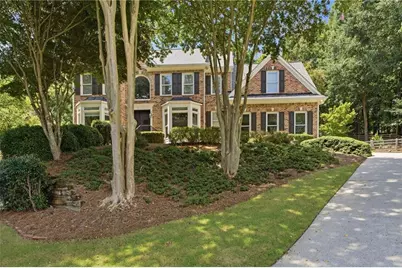 112 Grandcrest Drive, Suwanee, GA 30024 - Photo 2