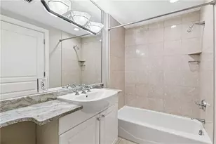 700 Park Regency Pl NE, Atlanta, GA 30326 - Photo 14