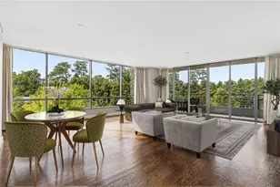 700 Park Regency Pl NE, Atlanta, GA 30326 - Photo 2
