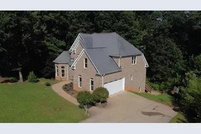 318 Waterford Circle, Cornelia, GA 30531 - Photo 6