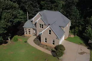 318 Waterford Cir, Cornelia, GA 30531 - Photo 10