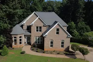 318 Waterford Cir, Cornelia, GA 30531 - Photo 4