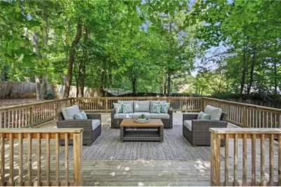 640 Suwanee Lakes Circle, Suwanee, GA 30024 - Photo 30
