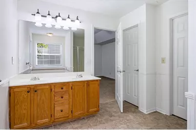 640 Suwanee Lakes Circle, Suwanee, GA 30024 - Photo 18