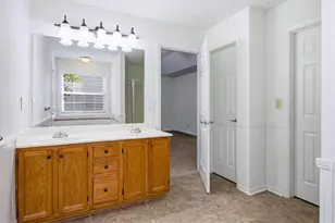640 Suwanee Lakes Circle, Suwanee, GA 30024 - Photo 18