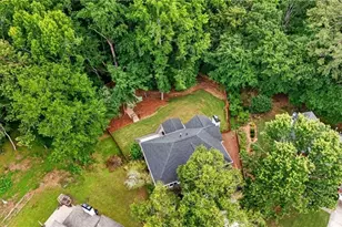 3827 Lance Bluff Ct, Duluth, GA 30097 - Photo 36