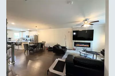 3025 Westpoint Circle, Snellville, GA 30078 - Photo 10