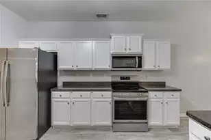 5854 Bridgeport Ct, Flowery Branch, GA 30542 - Photo 10