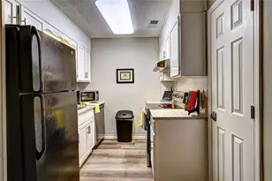 213 High Creek Dr, Roswell, GA 30076 - Photo 16