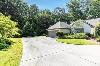 450 Greenlaurel Drive NE, Sandy Springs, GA 30342 - Photo 40