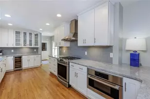 450 Greenlaurel Dr NE, Sandy Springs, GA 30342 - Photo 24