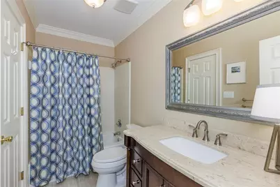 450 Greenlaurel Drive NE, Sandy Springs, GA 30342 - Photo 6