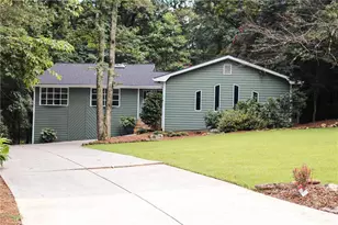 3882 Centre Ct, Peachtree Corners, GA 30092 - Photo 4