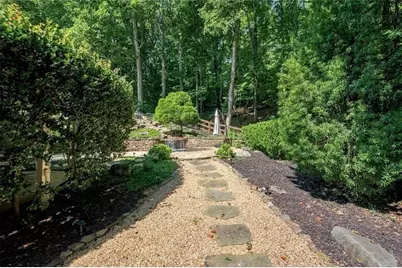 7560 Bridgegate Court, Sandy Springs, GA 30350 - Photo 104