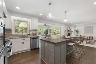 4795 Cherrywood Ln, Atlanta, GA 30342 - Photo 12
