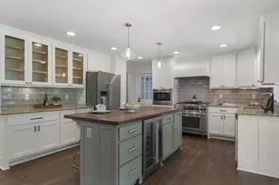 4795 Cherrywood Ln, Atlanta, GA 30342 - Photo 10
