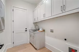 179 Meadow Dr, Alpharetta, GA 30009 - Photo 30